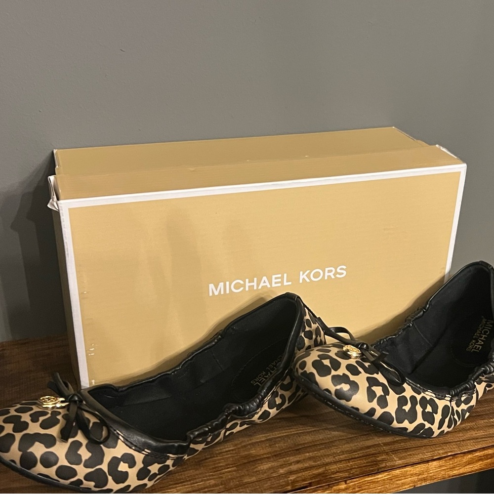 Michael Kors Fiona flex ballet flats in Cheetah print.